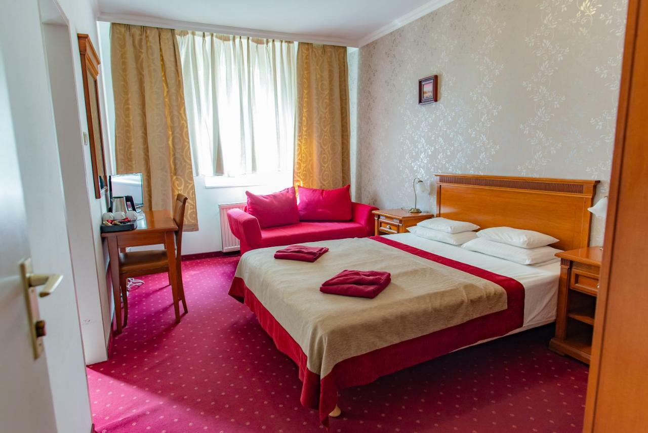Walzer Hotel Budapest Exteriör bild